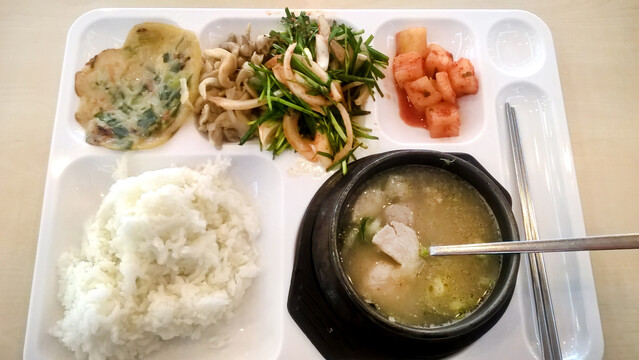 韩国石锅猪肉汤