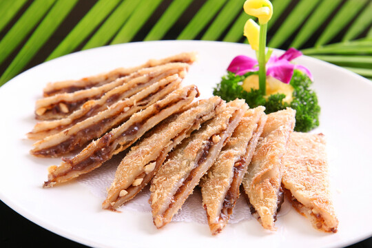 缀美豆沙饼