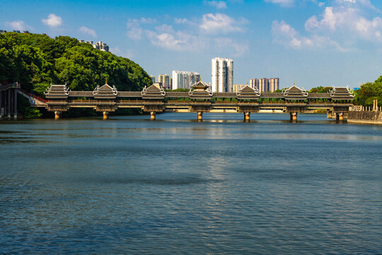 湖南长沙烈士公园风雨桥