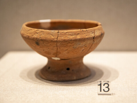 新石器时代良渚文化陶豆盘