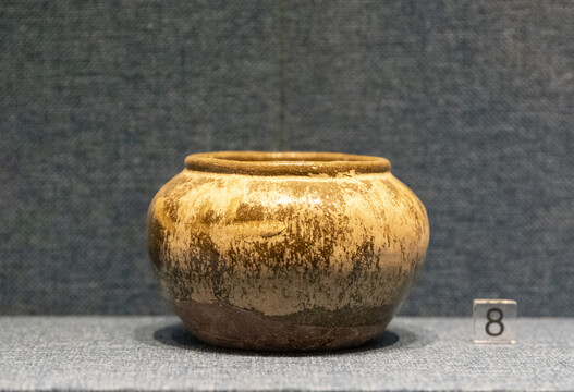 清代釉陶罐