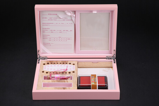 粉红宝宝记忆盒