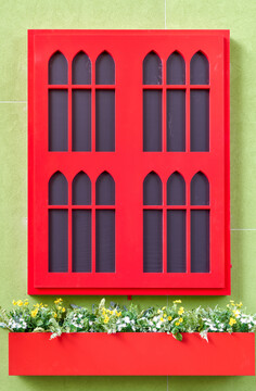 红色窗户