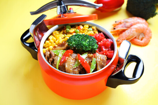 小炒肉焖饭