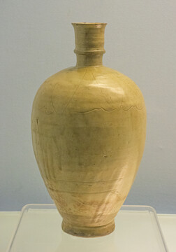 五代越州窑青釉划花瓶