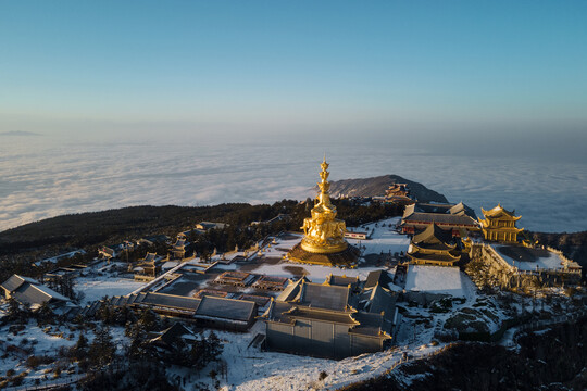 峨眉山金顶