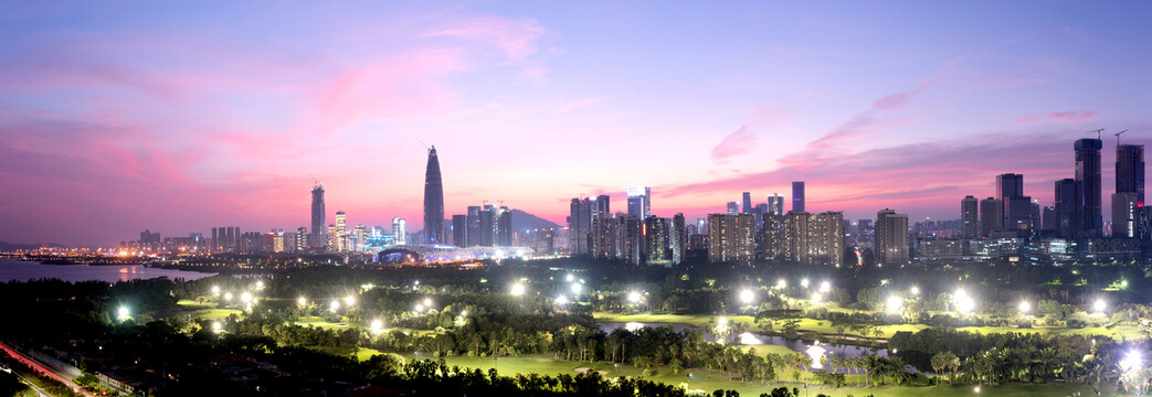 深圳南山深圳湾高尔夫球场夜景