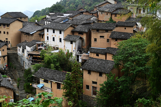 安徽歙县特色山村阳产土楼