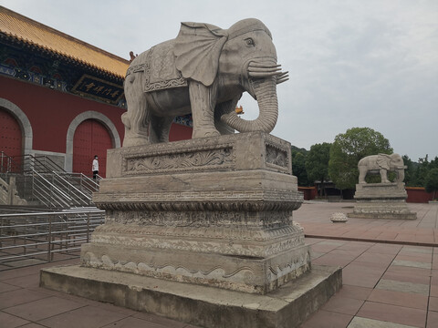 香山普门禅寺大象