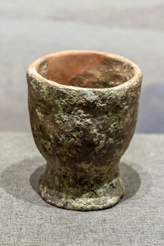 上山文化陶杯