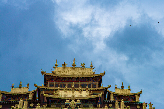 噶丹松赞林寺