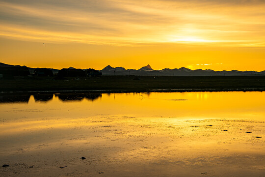 纳木错夕阳