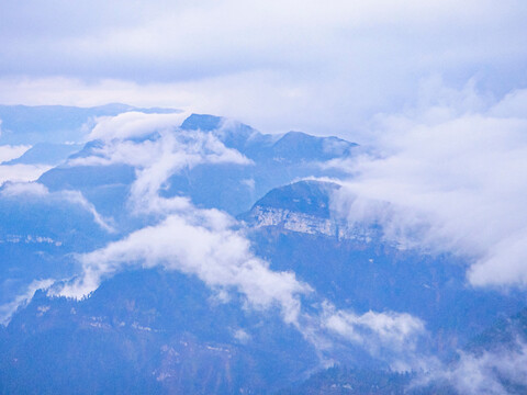 牛背山