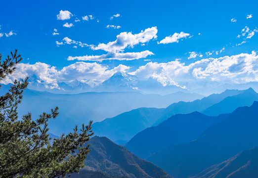 牛背山