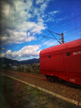 火车与蓝天
