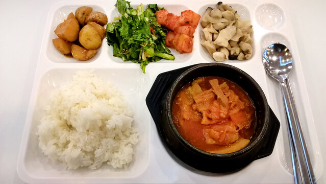 石锅泡菜炖猪肉套餐