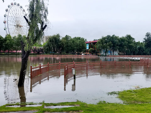 大雨过后的莒南鸡龙河