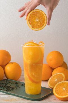 满杯橙子