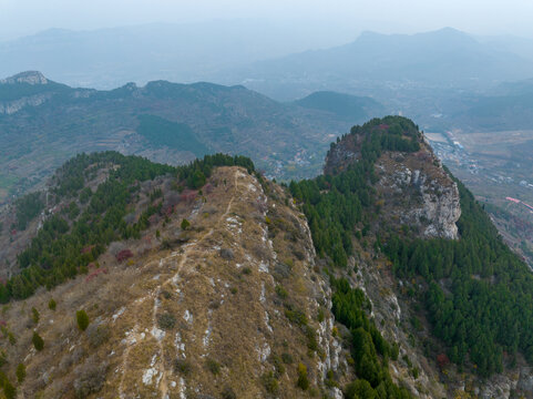 航拍济南三媳妇山