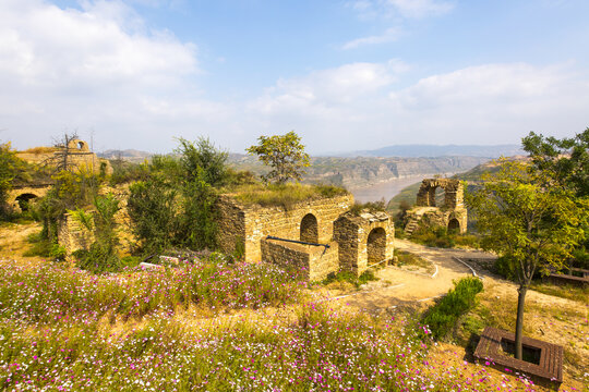 黄河寺庙遗址