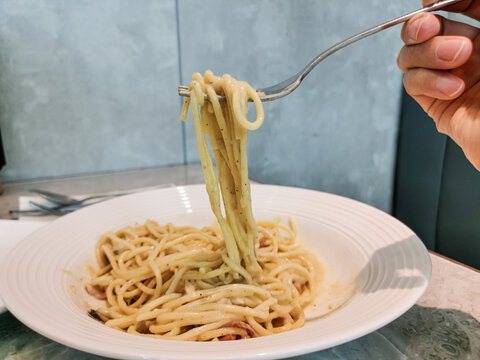 奶油菌菇鸡肉培根意面