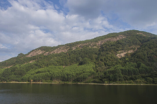 后桥水库山岭风景