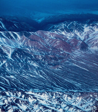 天山雪景