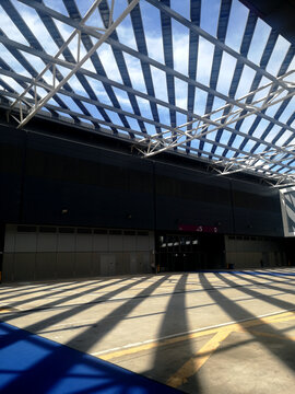 深圳国际会展中心钢架棚顶