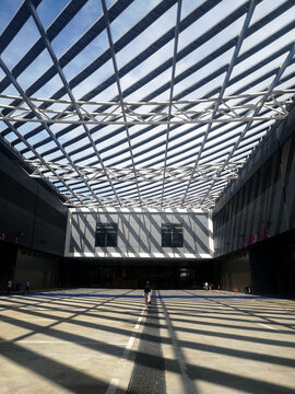 深圳国际会展中心钢构棚顶