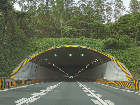 公路隧道