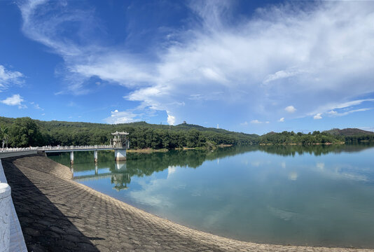 水库大坝