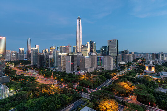 深圳平安大厦夜景