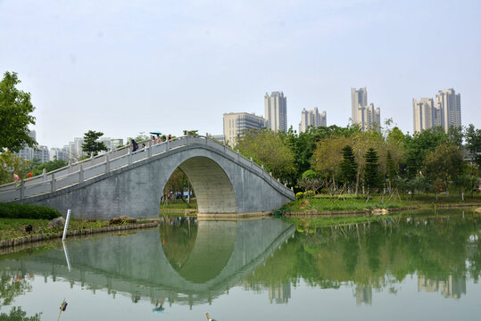 拱桥