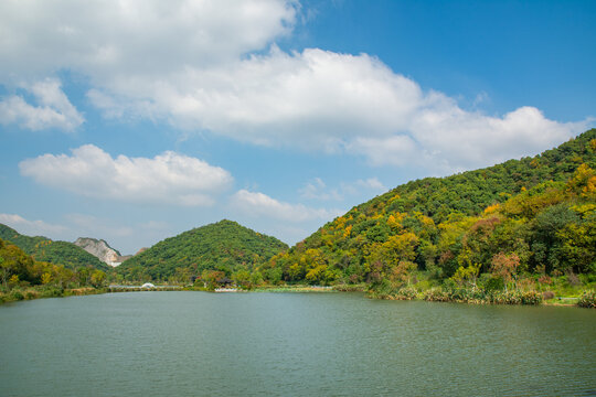 杭州铜鉴湖公园山水