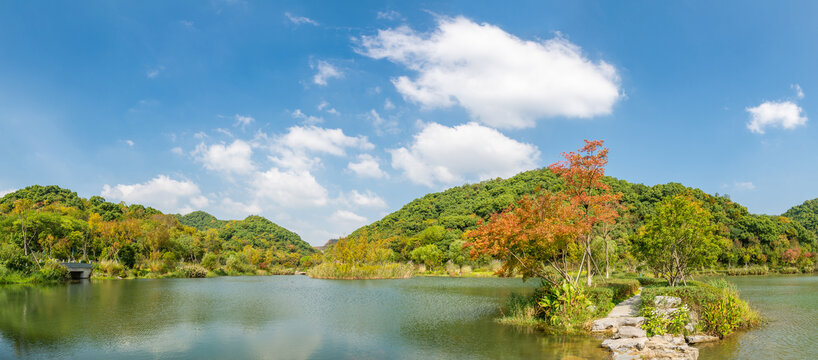 杭州铜鉴湖公园秋景