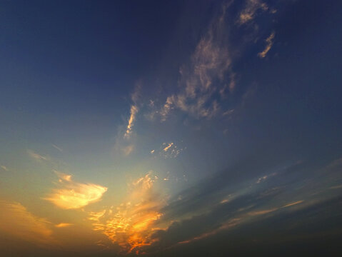 鸿运天空