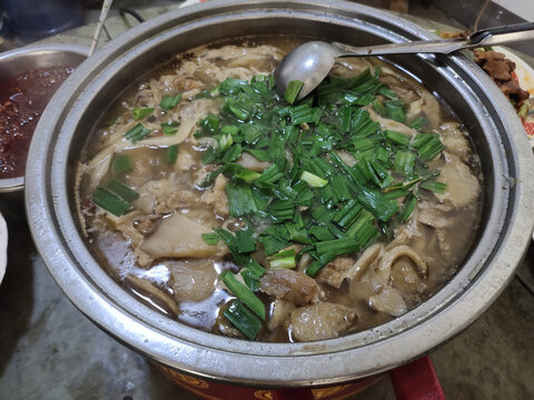 小炒肉炖蘑菇