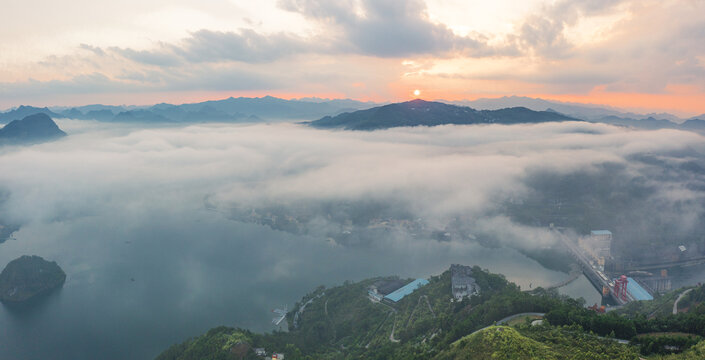 红水河大化岩滩晨