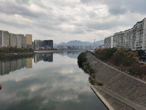 澧水河与高楼大厦