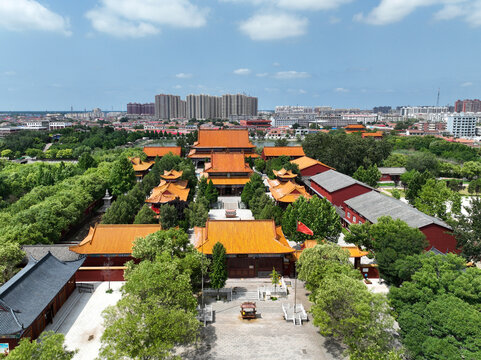 沧州东光铁佛寺