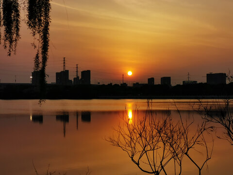 夕阳西下落日余晖