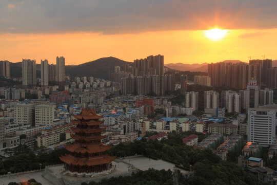 五岭阁