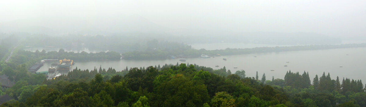 烟雨西湖全景图