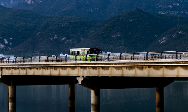 西湖大桥