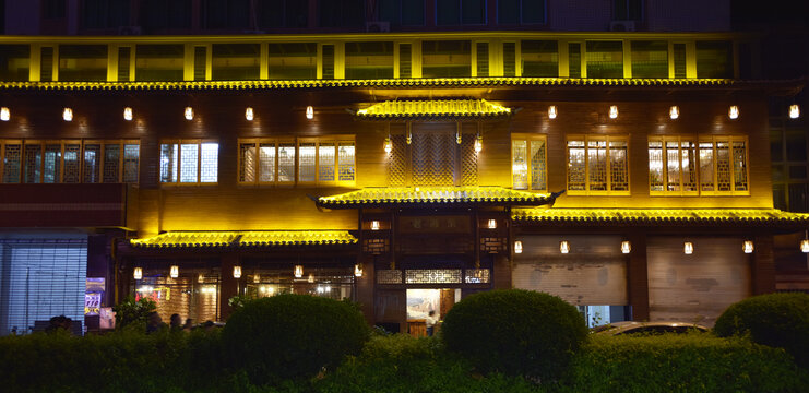 老湘亲餐馆古建筑夜景