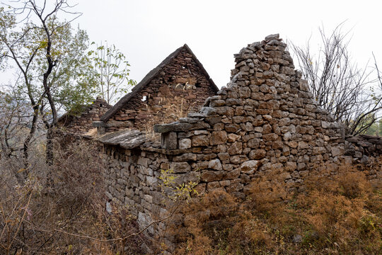 济南南部山区石头房子遗迹