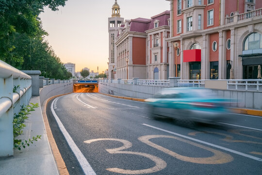 天津城市建筑和柏油马路