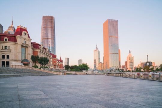 天津城市建筑和柏油马路