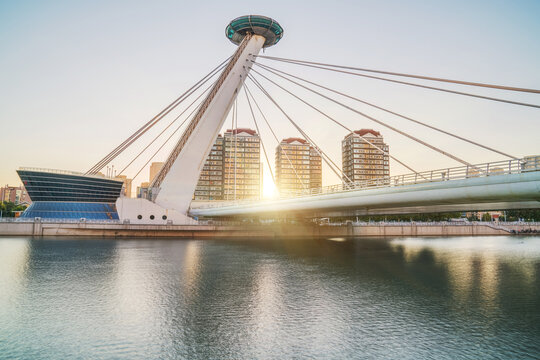 天津城市建筑和海河和桥梁