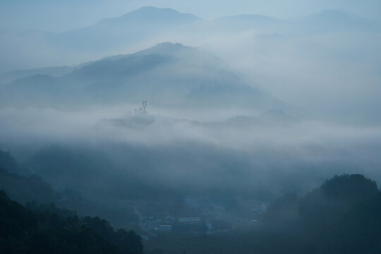 高山云雾